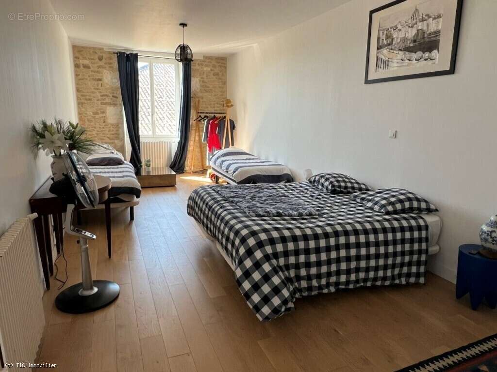 Maison à RUFFEC