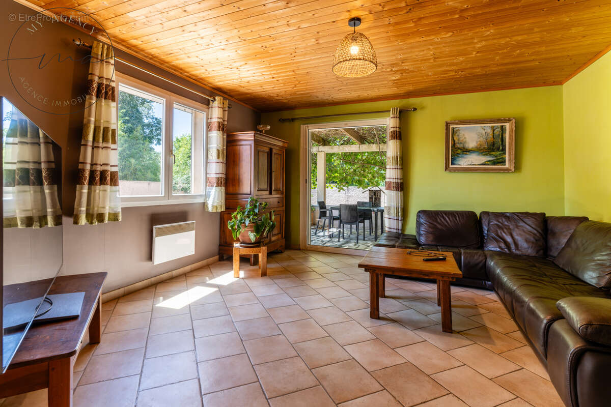 Lignan-sur-Orb   Maison de caractère 215 m2, 5 chambres, piscine, terrain 983 m2 - photo 50