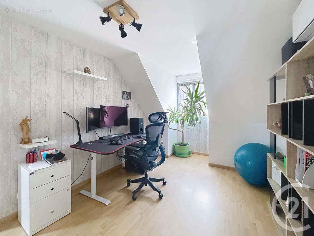 Maison à NOISY-RUDIGNON
