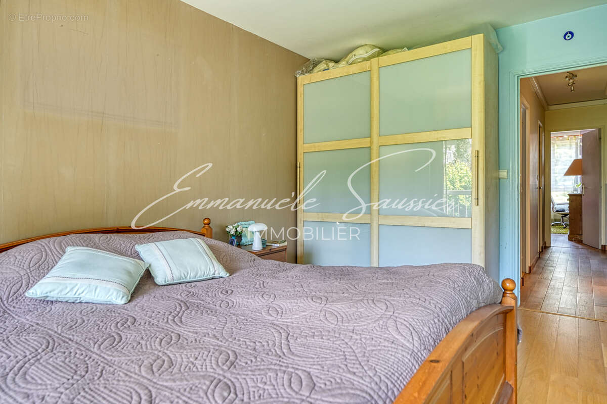 Appartement à VILLE-D'AVRAY