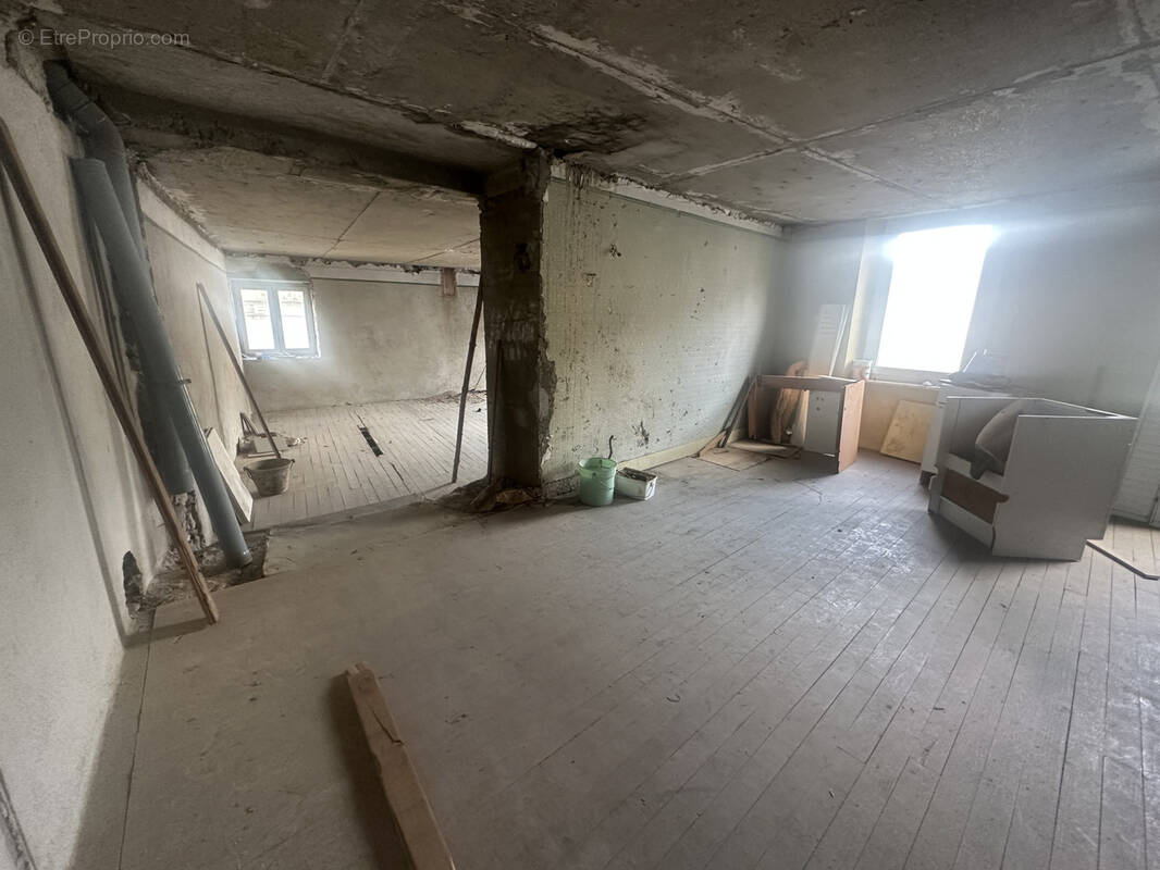 Appartement à YSSINGEAUX