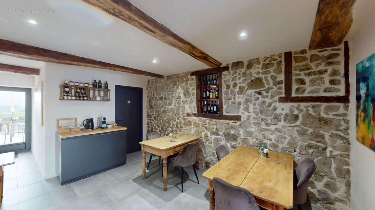 Maison 12 pièce(s) 370 m2 - photo 6