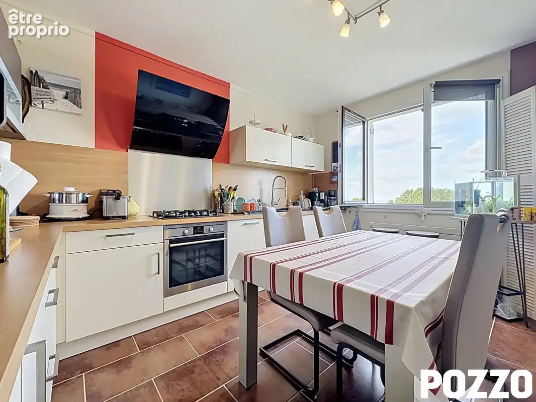 Appartement donville les bains 3 pièce(s) 92 m2 - bel appartement rénové avec vue mer et garage - photo 4