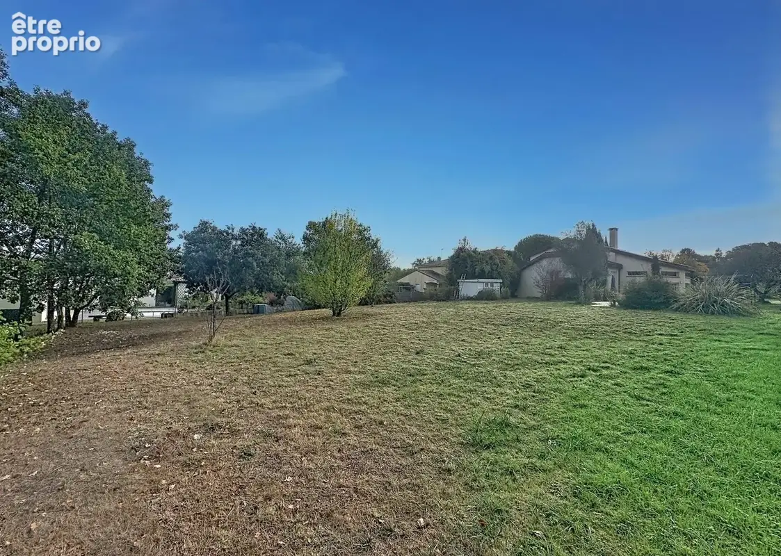 Terrain 1 217 m² à vendre à Cepet (31620) - photo 1