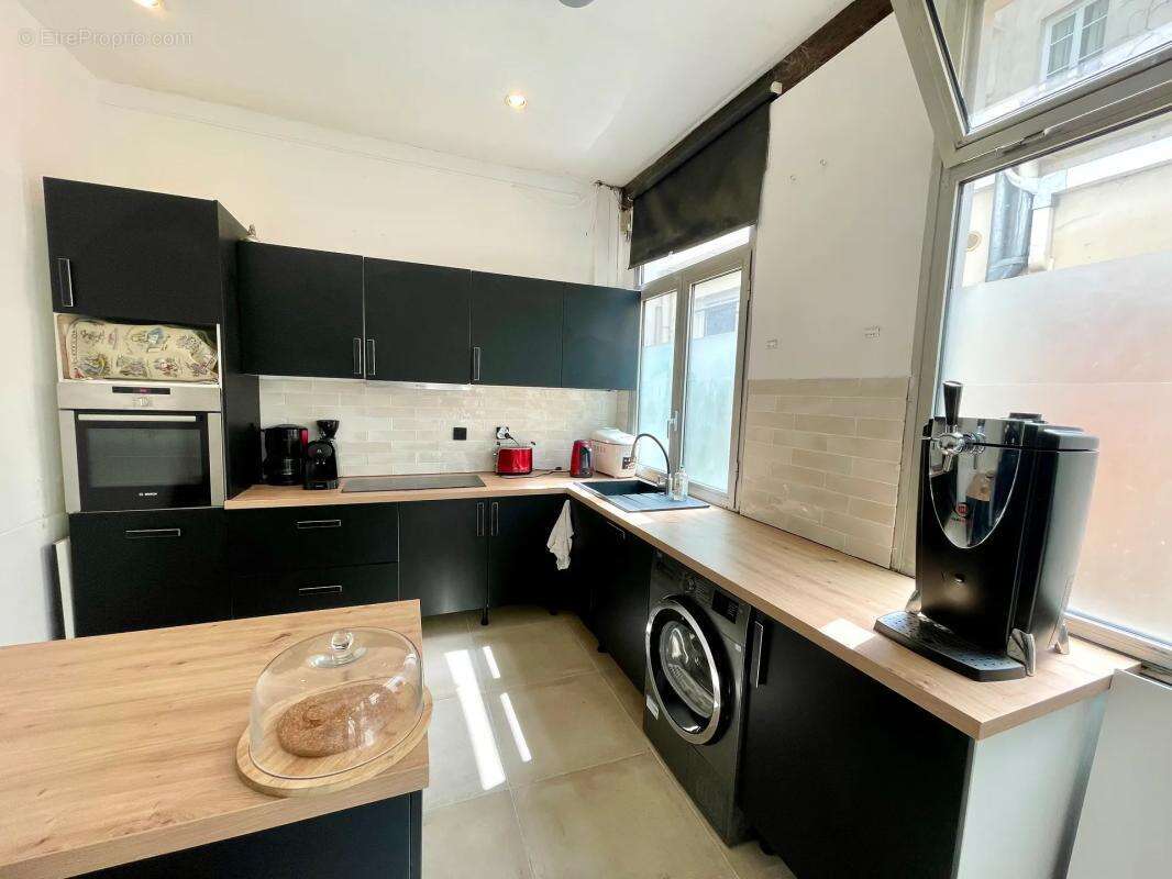 Appartement à PARIS-11E