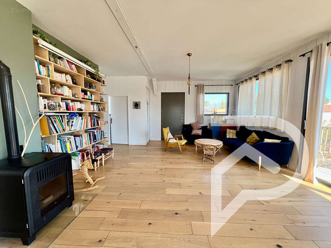 Maison à FRONTIGNAN