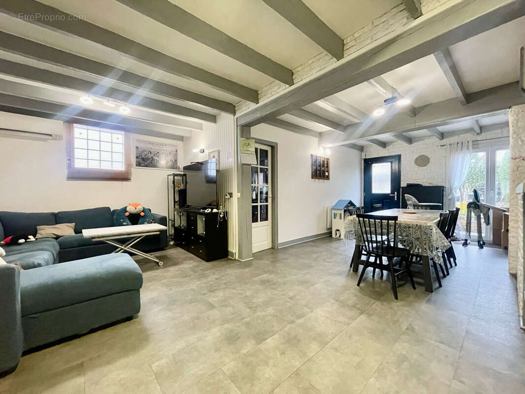 Maison à LE BLANC-MESNIL