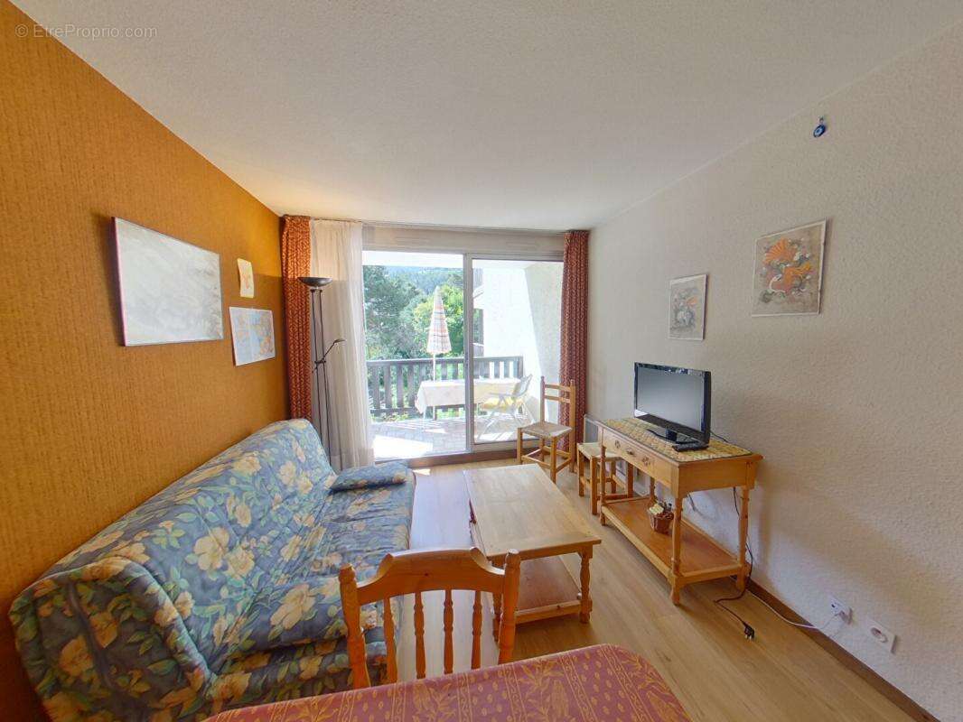 Appartement à ENCHASTRAYES