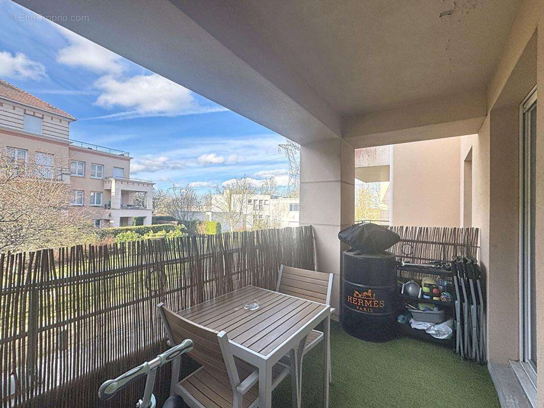 Appartement à ELANCOURT