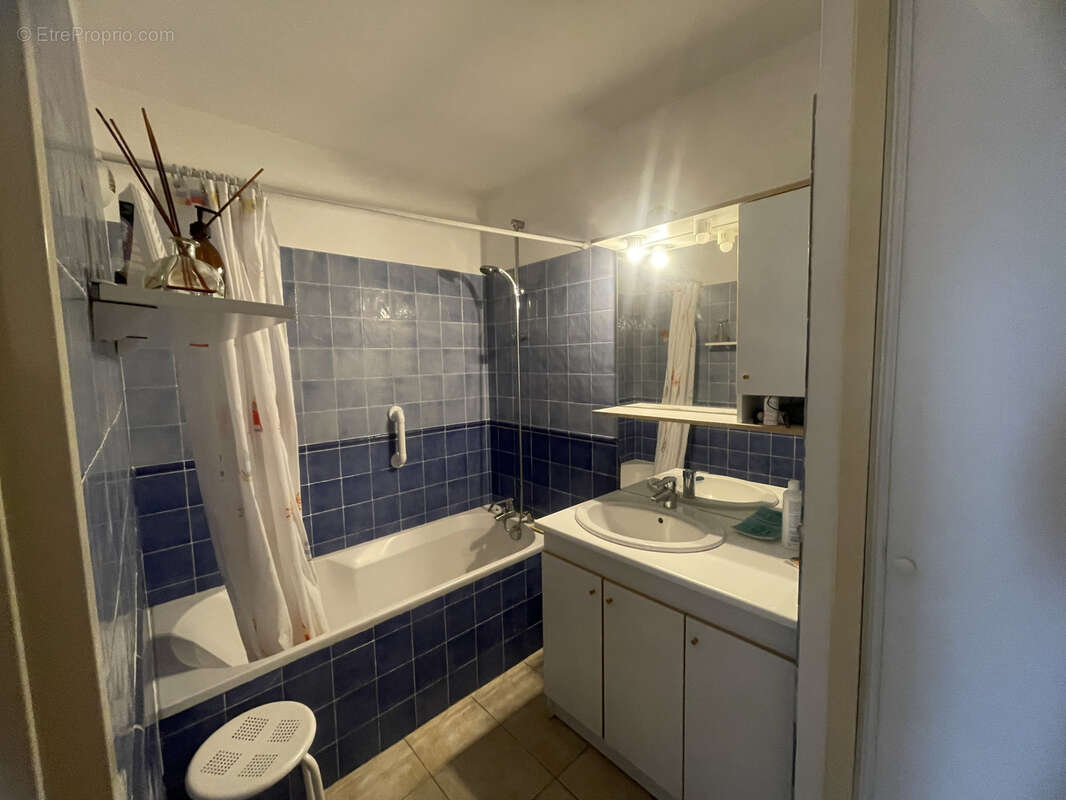 Appartement à LA CROIX-VALMER