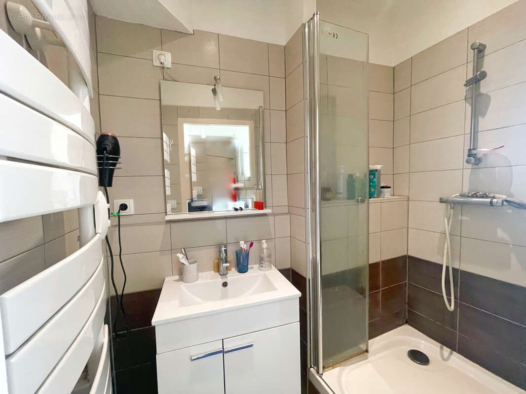 Appartement à OULLINS