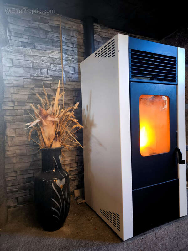 Maison à SAIRES-LA-VERRERIE