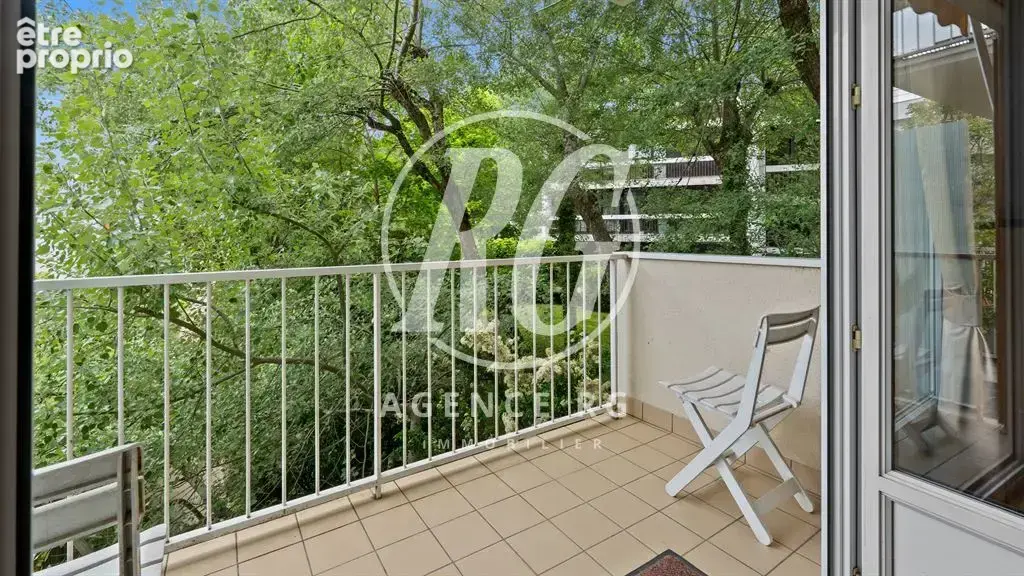 Photo Appartement à Garches au prix de 269 000€