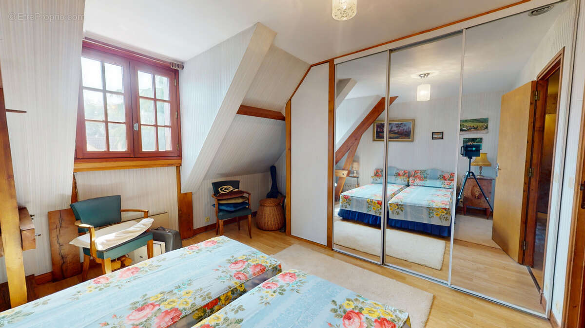 Maison à VILLIERS-SAINT-FREDERIC