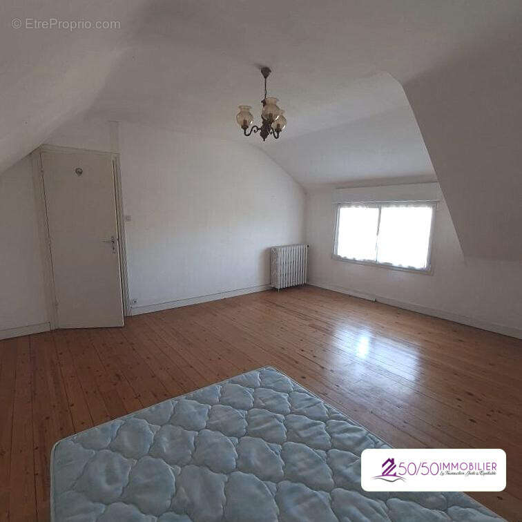 Commerce à PLOUIGNEAU