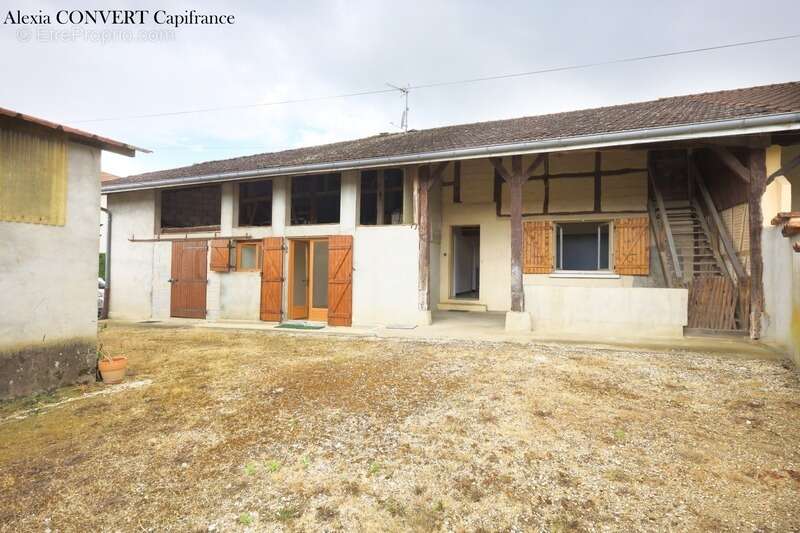 Maison à FOISSIAT