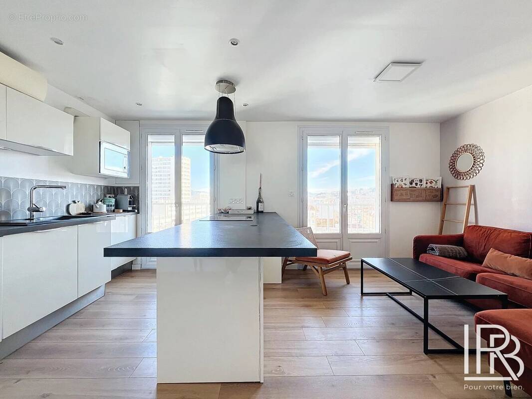 Appartement à MARSEILLE-7E