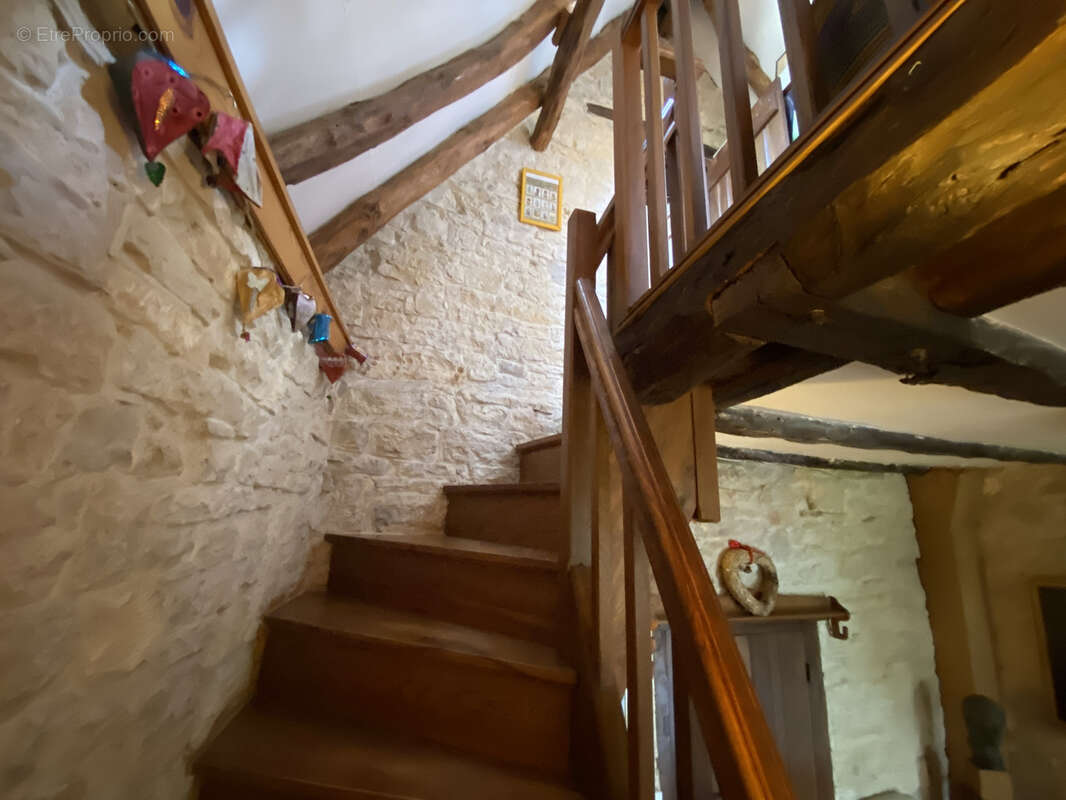 Maison à PONTCIRQ