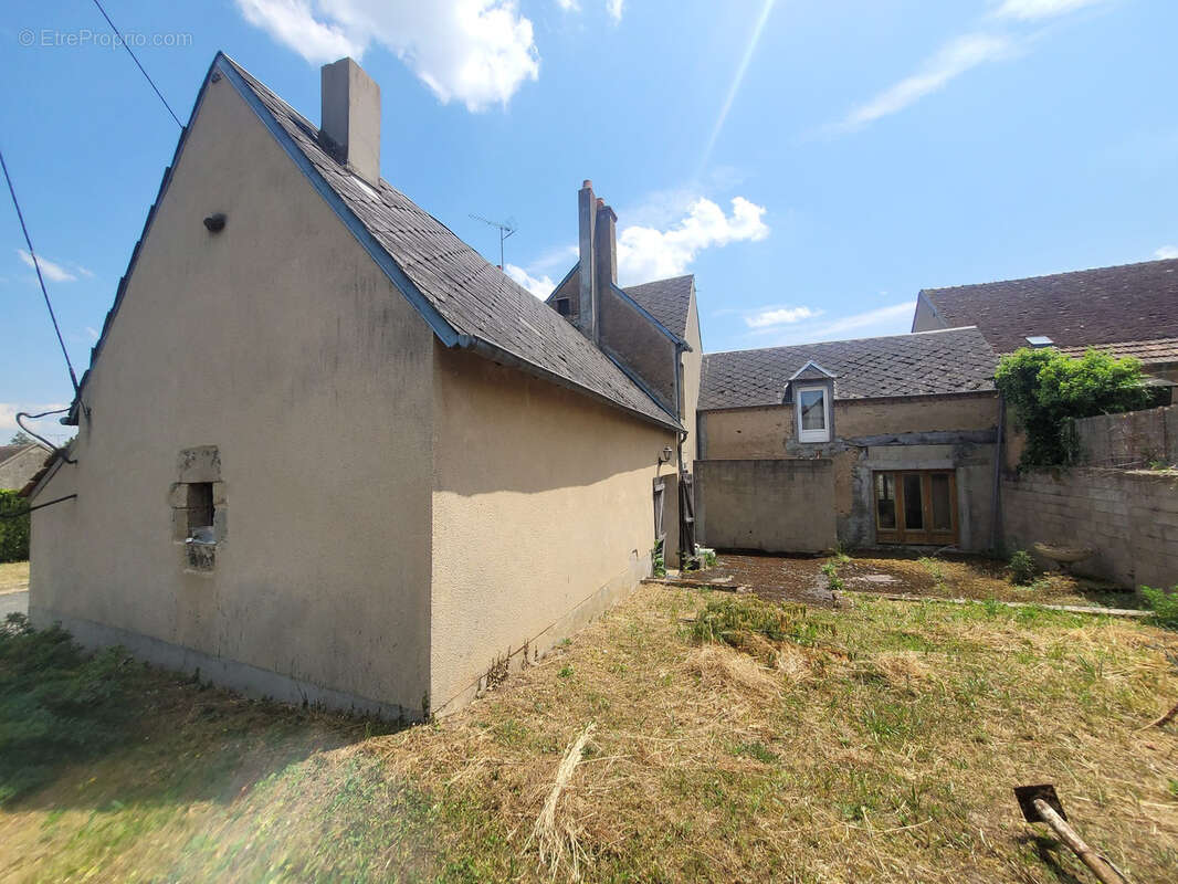 Garage de 900 m2 idéal pour votre activité ! - photo 7