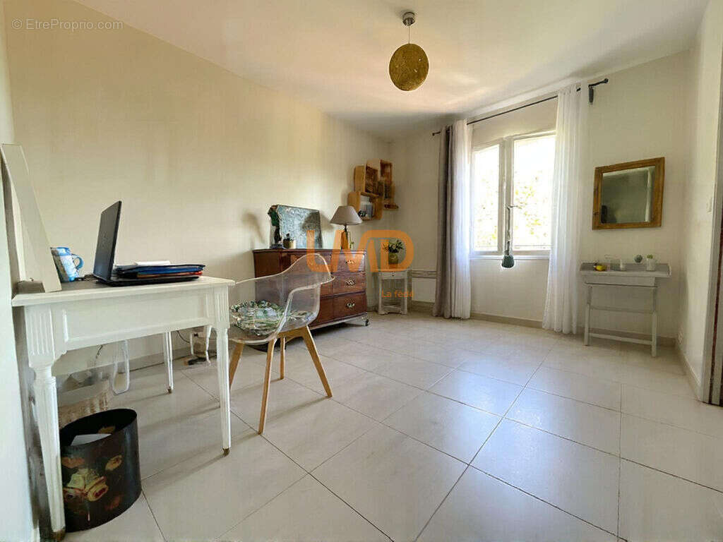 Maison à FIGANIERES
