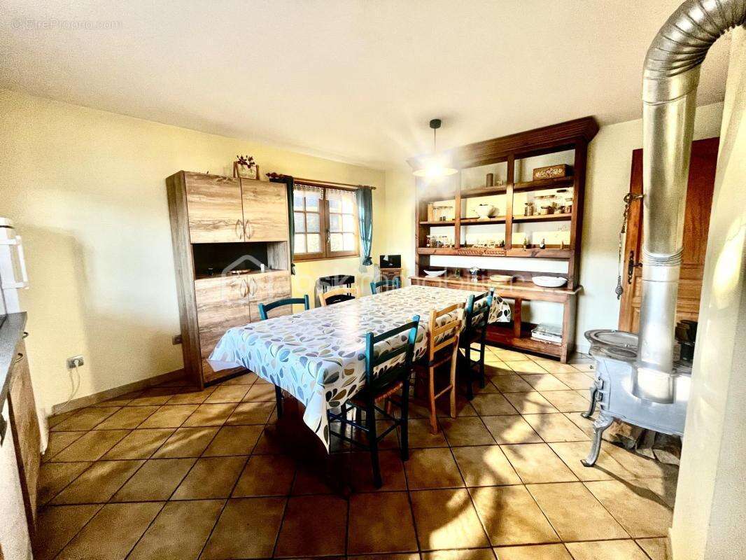 Maison à JARRIER