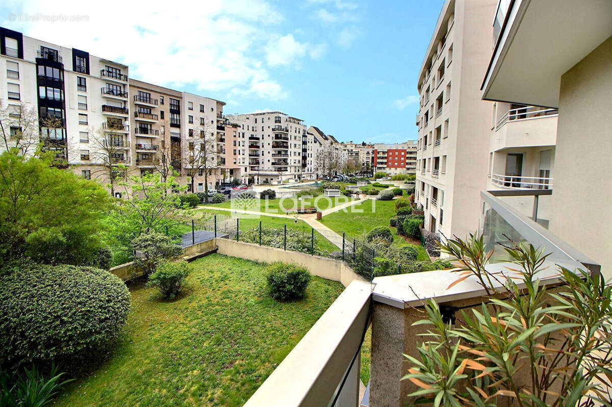 Appartement à SURESNES