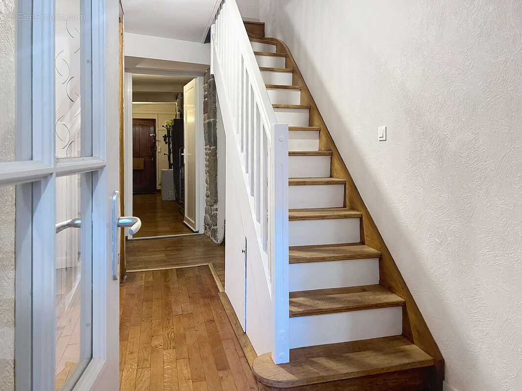 Maison à VILLEDIEU-LES-POELES