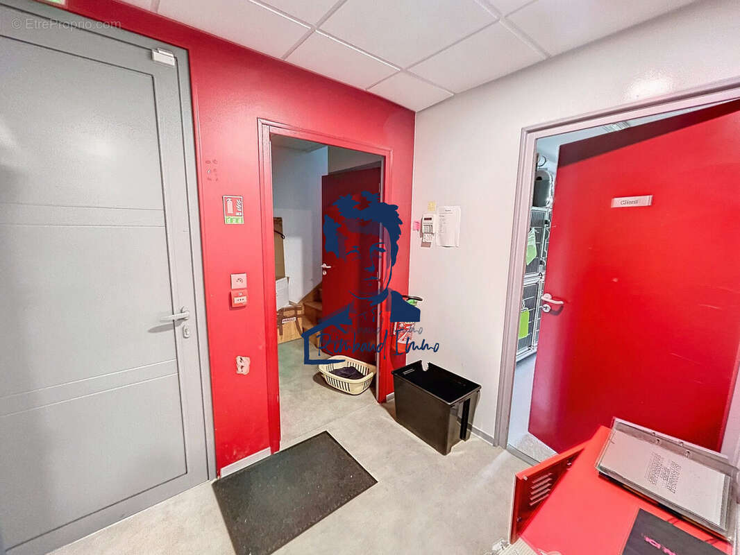 Commerce 325 m² à Blagny  - photo 6