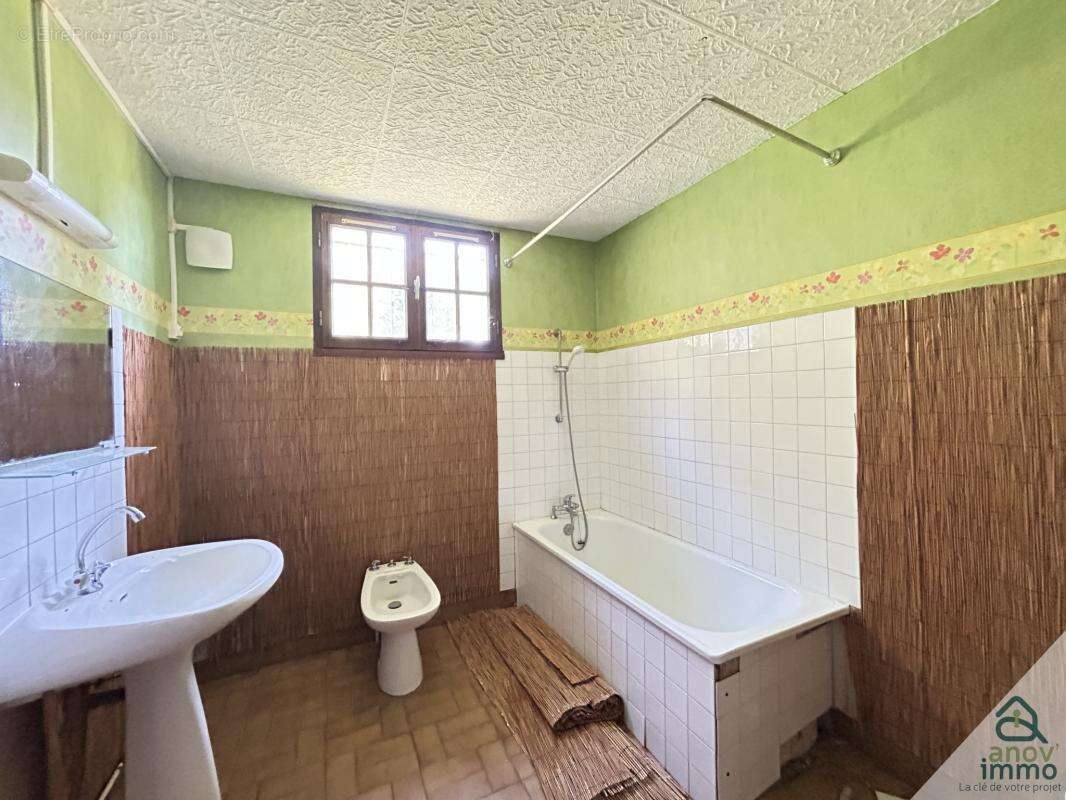 A vendre saint cybardeaux proche rouillac 4 maisons dont 2 l - photo 27