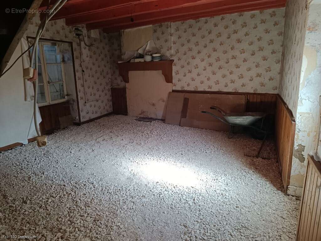 Maison à RUFFEC