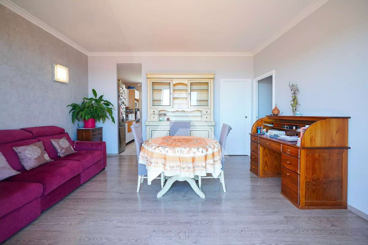 Appartement à CAP-D'AIL