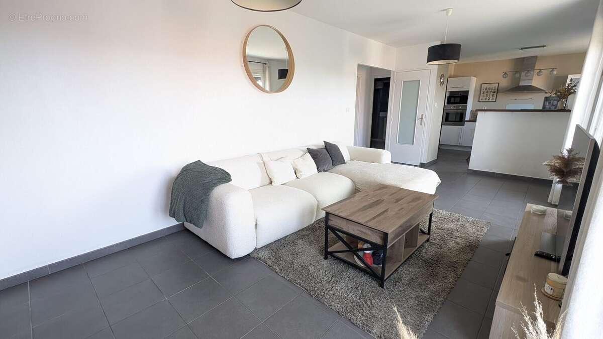Maison 93 m² à Cournon-D'auvergne  - photo 4