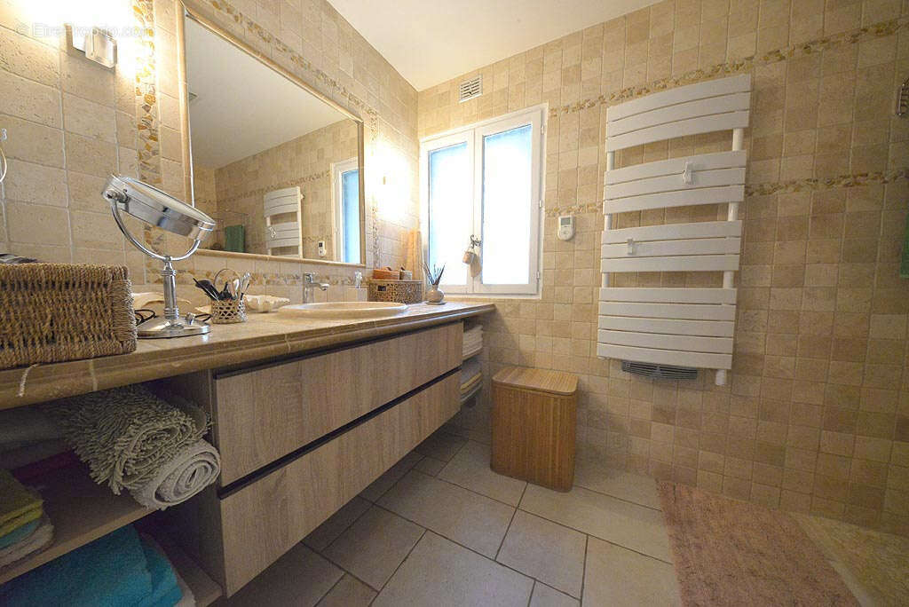 Maison à PUGET-SUR-ARGENS