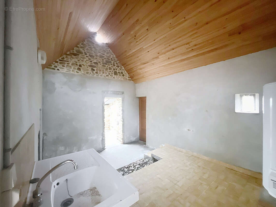 Maison à JULLOUVILLE