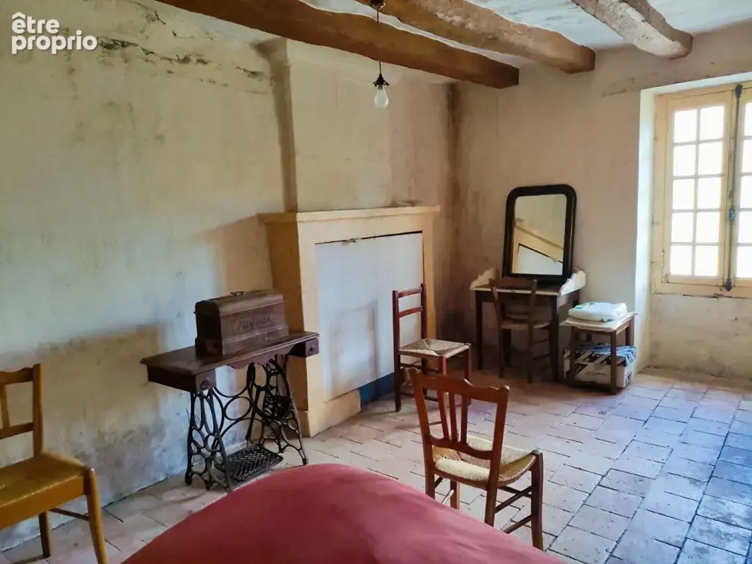 Maison de pays Yzeures Sur Creuse 3 pièces grange et terrain - photo 12