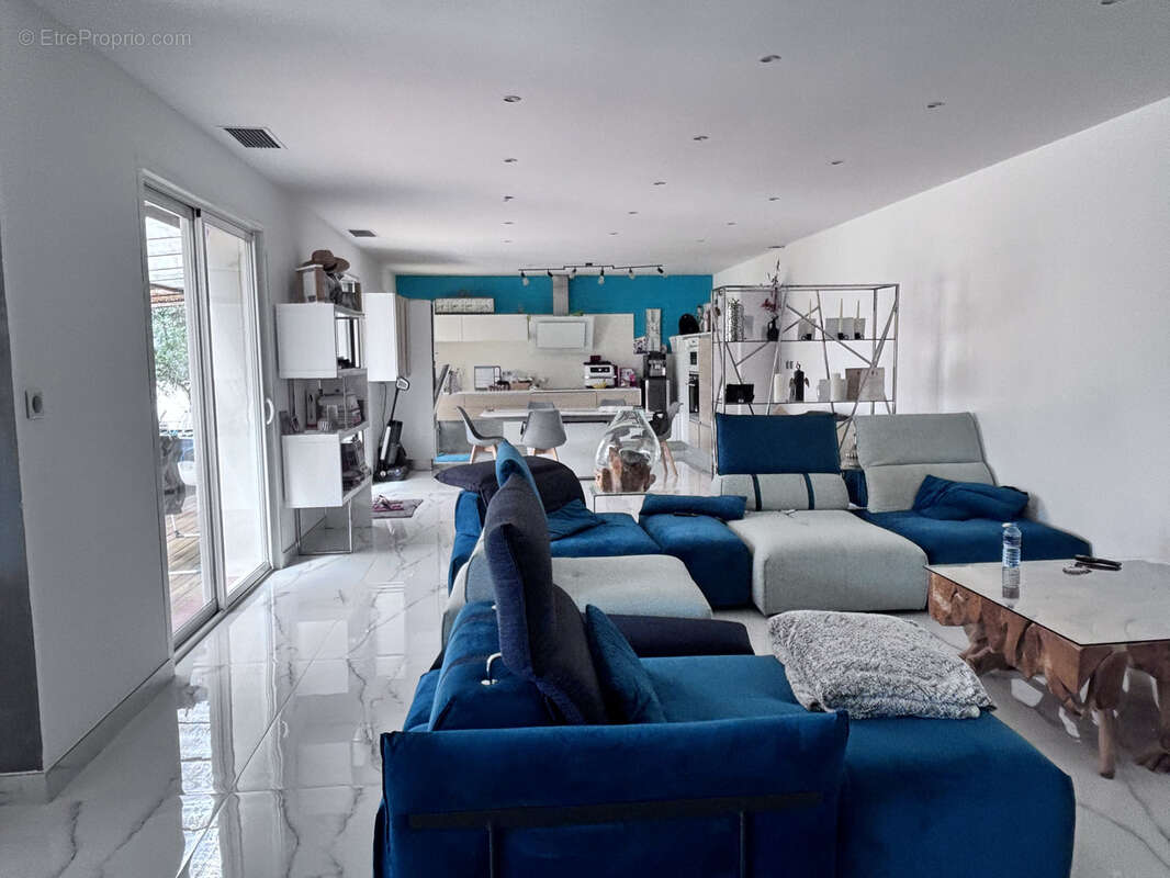 Maison à LA CADIERE-D&#039;AZUR