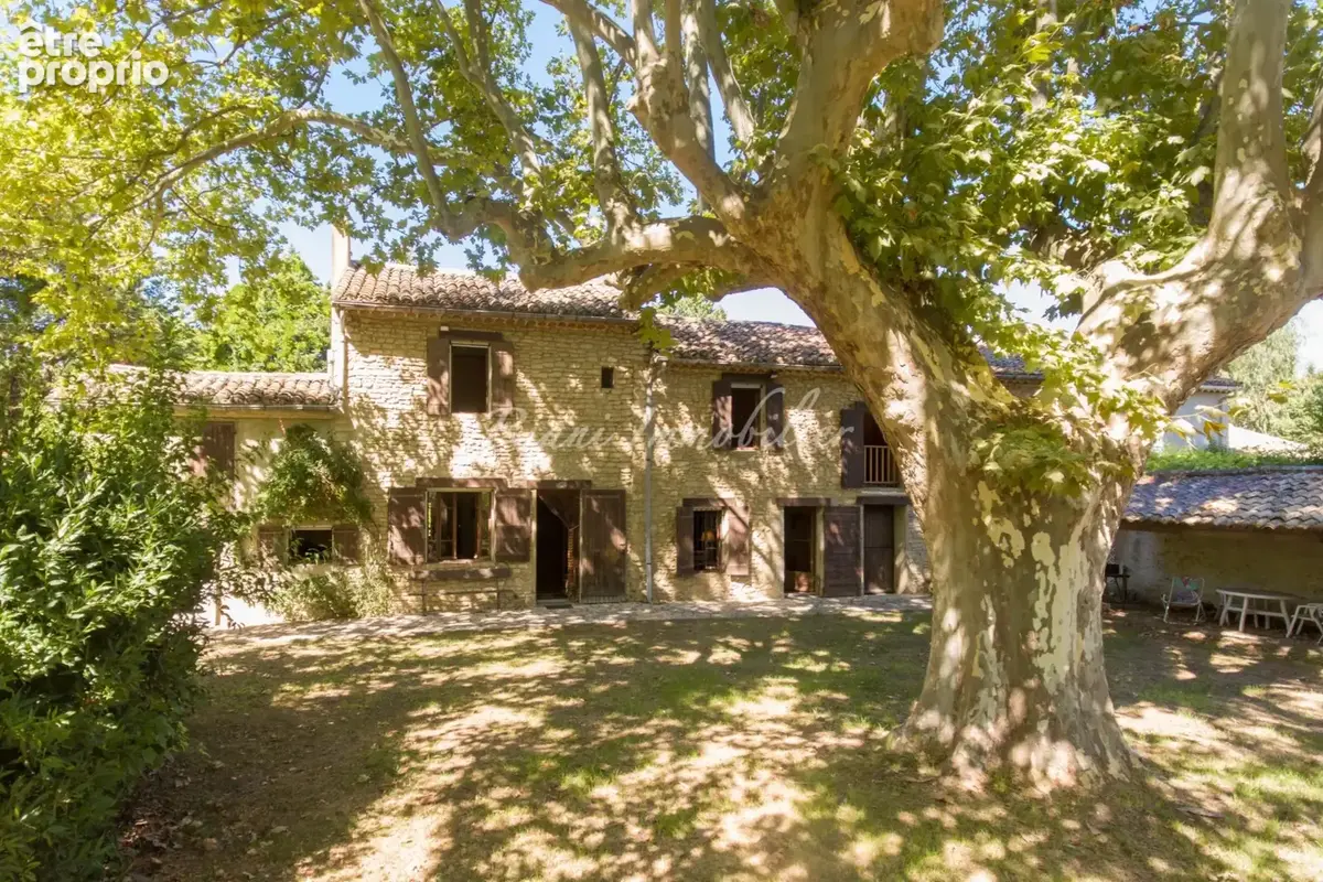 Photo Maison à L'isle-Sur-La-Sorgue au prix de 657 000€