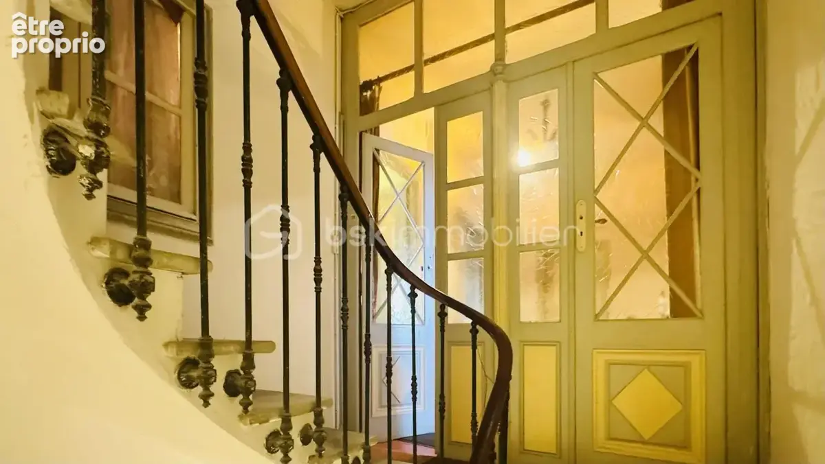 Maison bourgeoise avec commerce de 562 m² pour rénovation partielle - photo 14