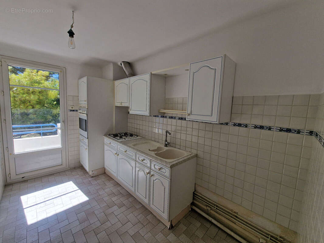 Appartement à MARSEILLE-12E