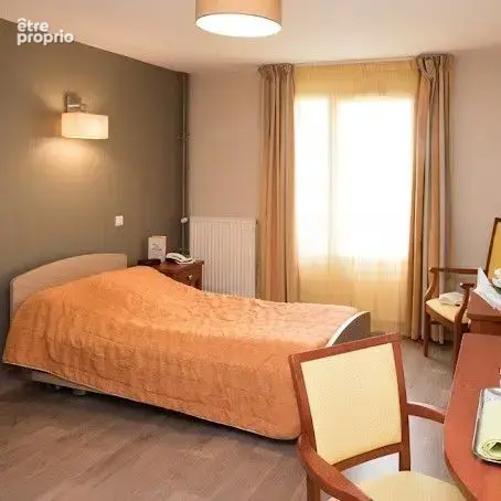 Appartement 32 m² à Saint-Amand-Montrond  - photo 2