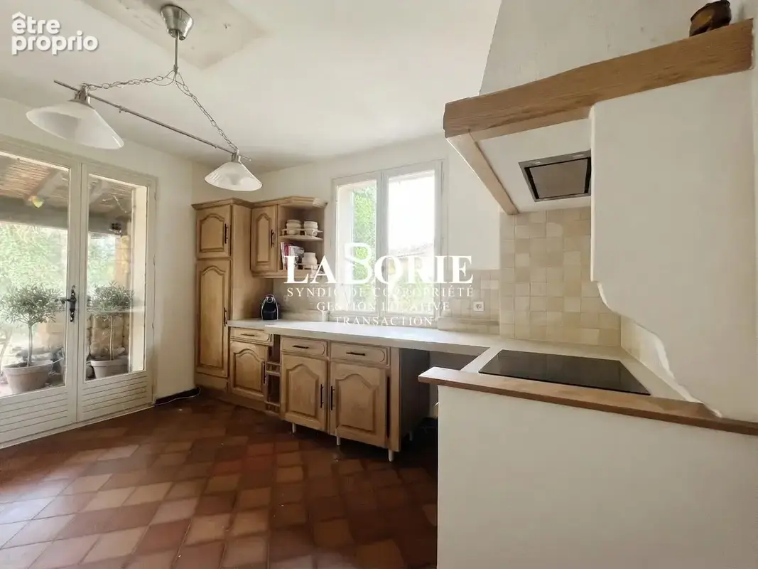 Maison 165 m² à Orange  - photo 5
