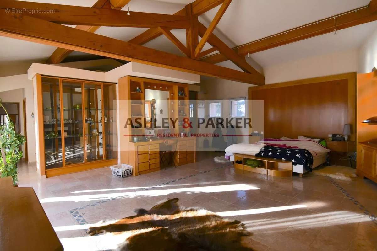 Maison à LORIOL-DU-COMTAT