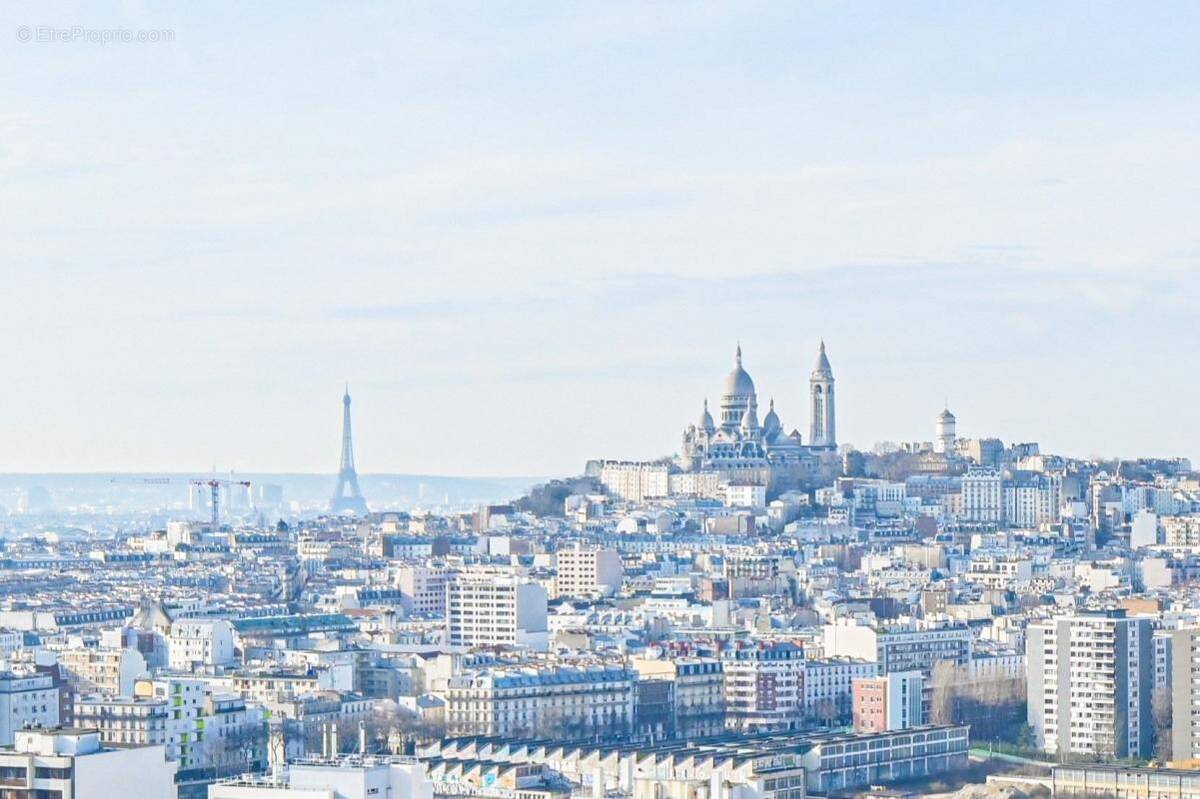 Appartement à PARIS-18E