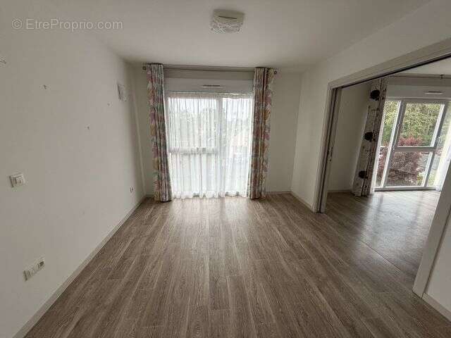 Appartement à SAINT-CYR-EN-VAL