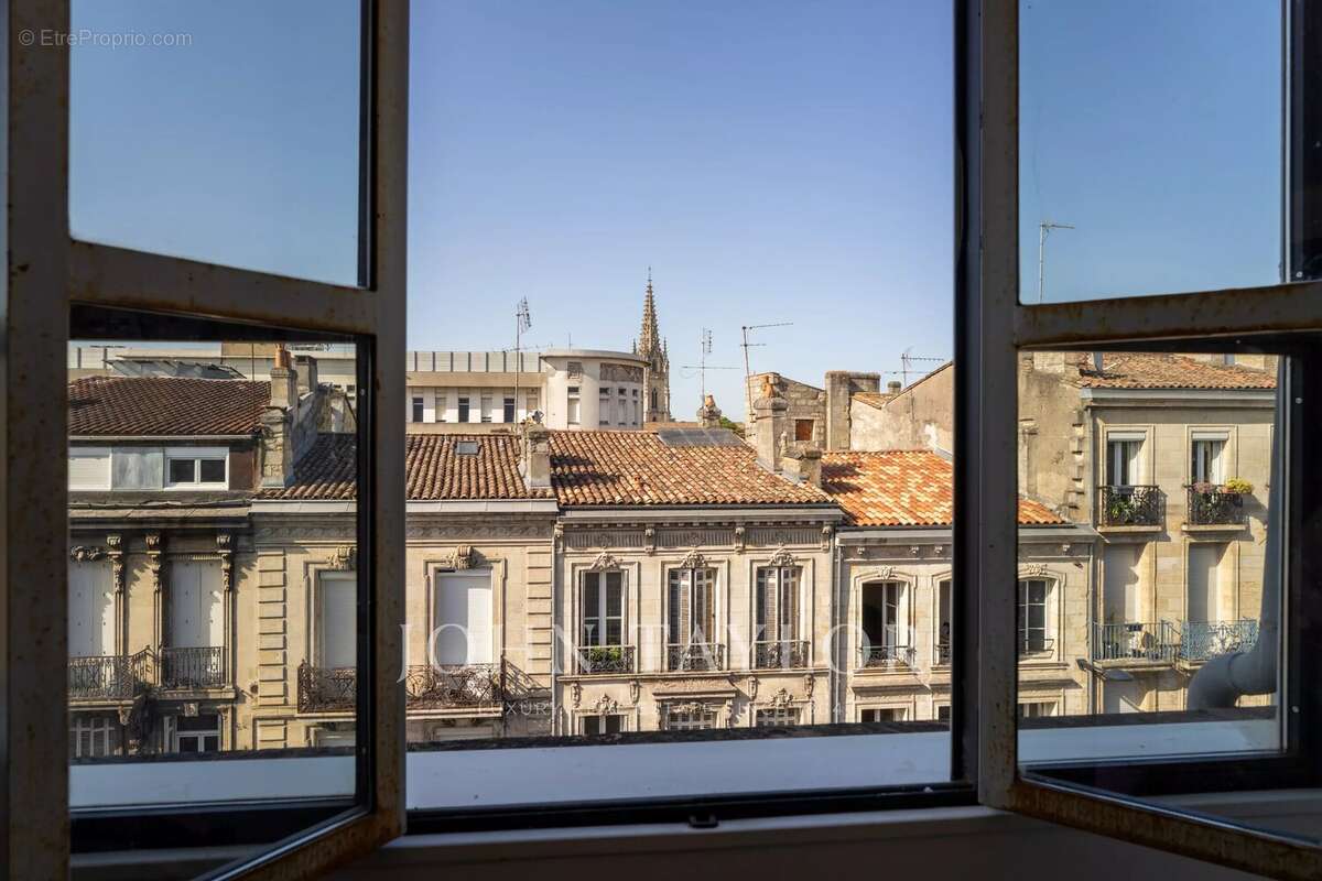 Appartement à BORDEAUX