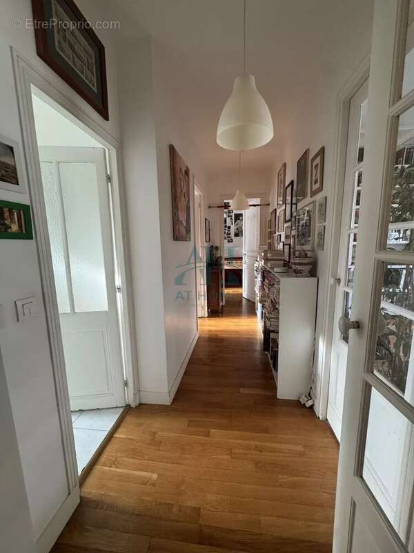 Appartement à PARIS-10E