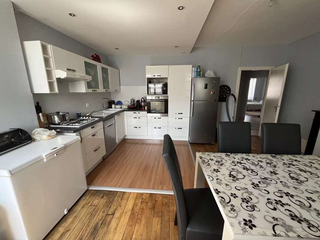 Appartement à NEUFCHATEAU