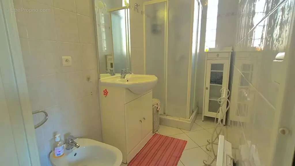 Appartement à ROQUEBRUNE-CAP-MARTIN