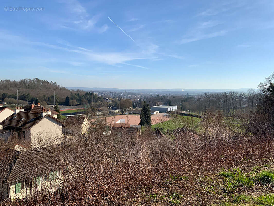 Terrain à LE CREUSOT