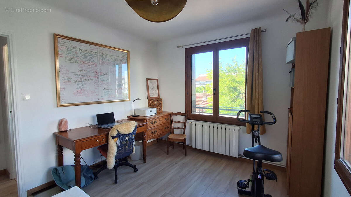 Magnifique Appartement type 4 + cave et balcon - photo 8
